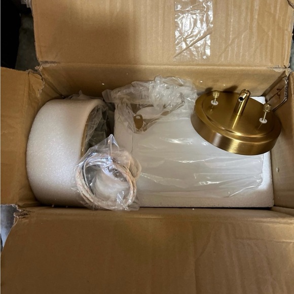 ADJUSTABLE PENDANT LIGHT - Picture 5 of 12